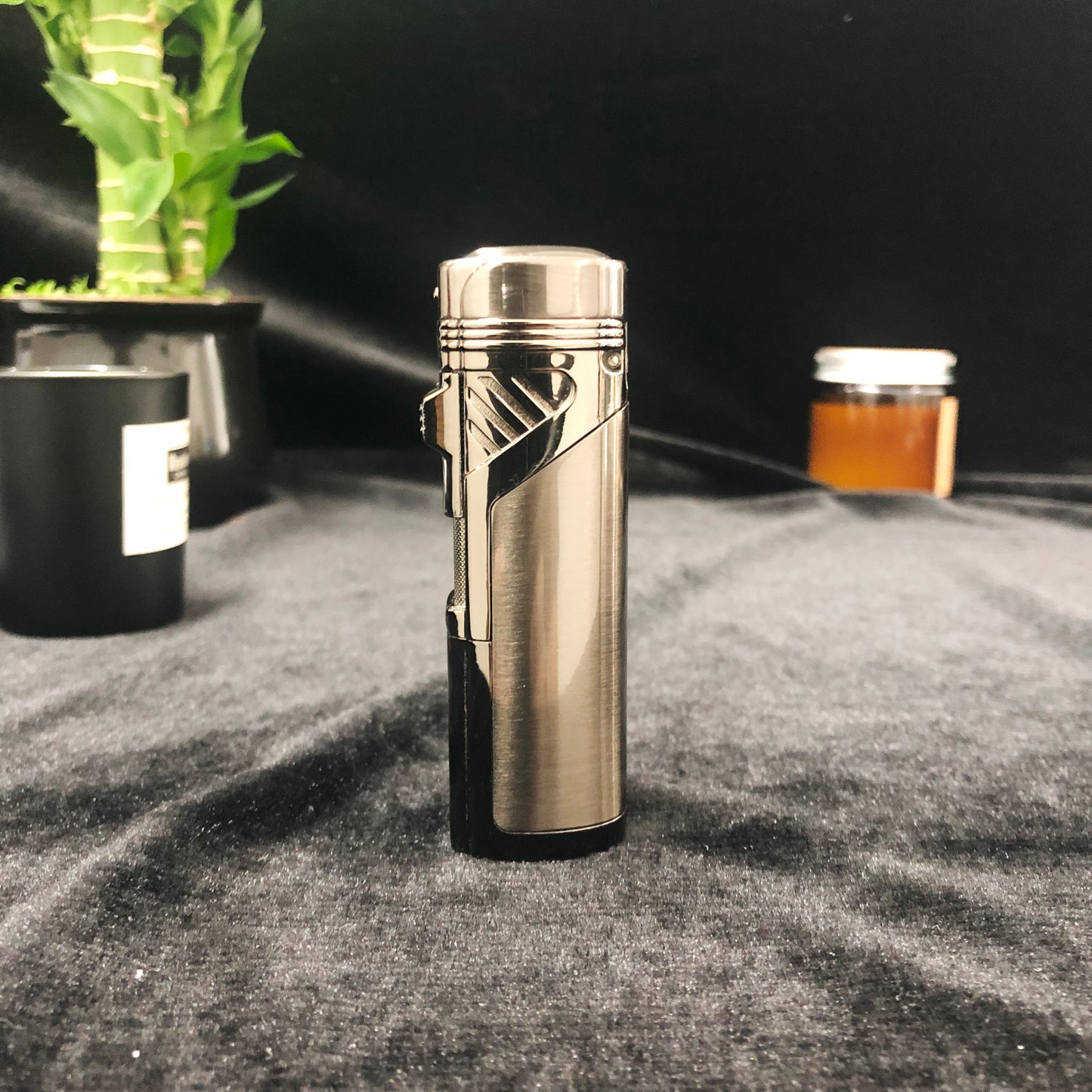 FY-Roxia Red Killer Torch Lighter - Windproof Metal Lighter for Kitchen, Candles & Outdoor Survival - Cool Gift with Red Flame - Durable & Stylish