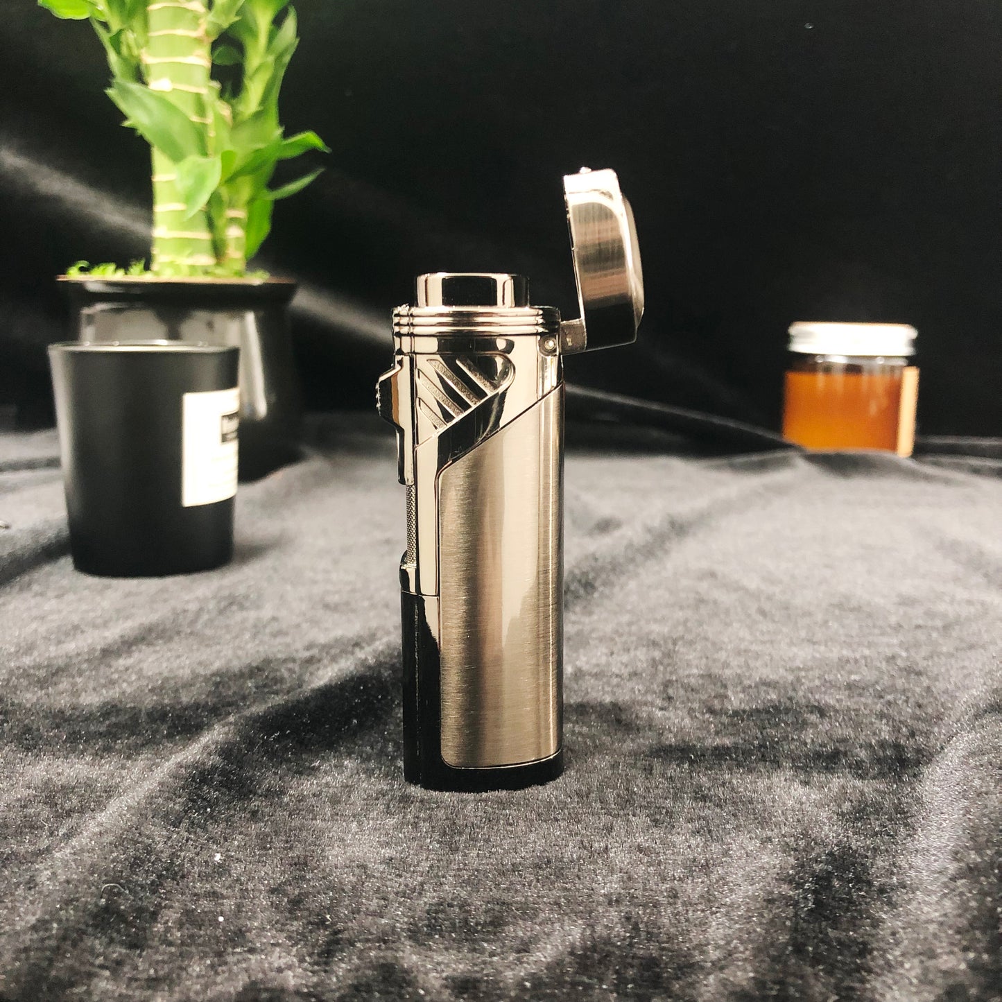 FY-Roxia Red Killer Torch Lighter - Windproof Metal Lighter for Kitchen, Candles & Outdoor Survival - Cool Gift with Red Flame - Durable & Stylish